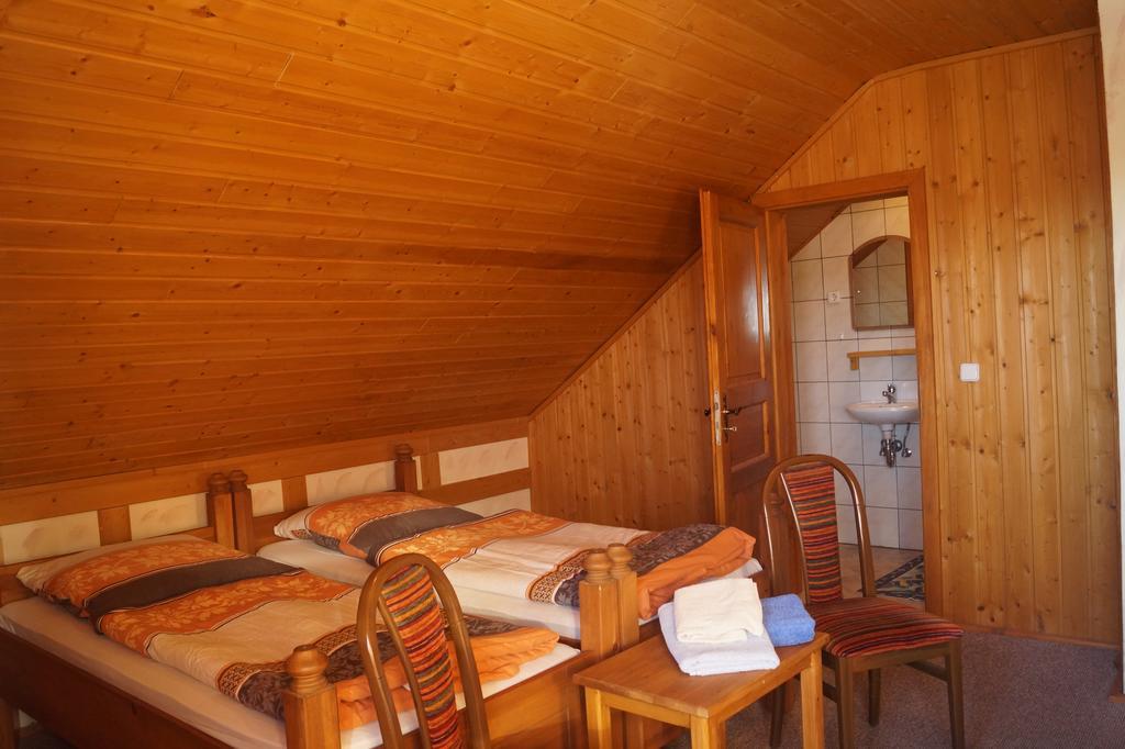 Restaurant Pension-Anton ヤーヒモフ 部屋 写真